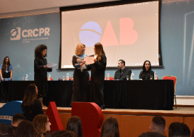 CRCPR é anfitrião de solenidade de entrega de carteira de novos profissionais da OAB/PR