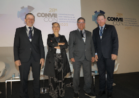 Presidente do CRCPR ministra palestra sobre 