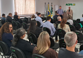 CRCPR Docente: mudanças no curso de Ciências Contábeis foram debatidas em Pato Branco