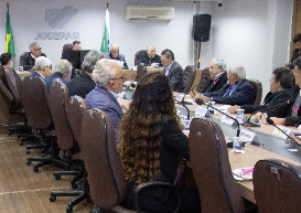 Presidente do CRCPR participa de reunião do Conselho de Administração da Jucepar