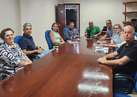 Após venda do edifício-sede do CRCPR em Cascavel, vice-presidente se reúne com lideranças locais e funcionários 
