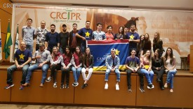 Estudantes de Guarapuava visitam a sede do CRCPR