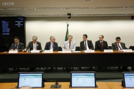 Lei Complementar de Finanças Públicas é discutida em audiência